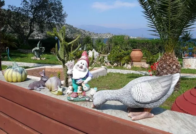 Saronikos Residences