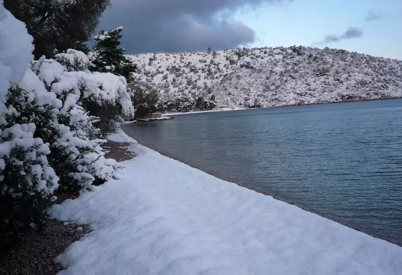 Saronikos Residences