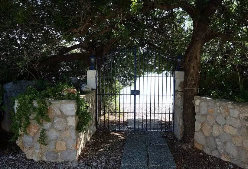 Saronikos Residences