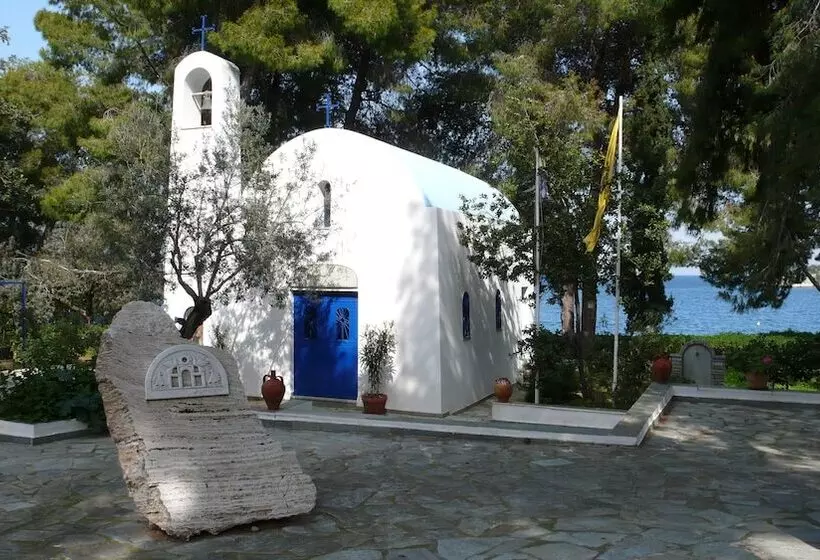 Saronikos Residences