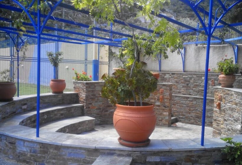 Saronikos Residences