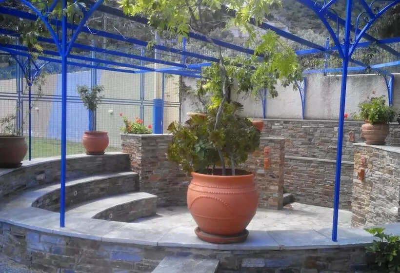 Saronikos Residences