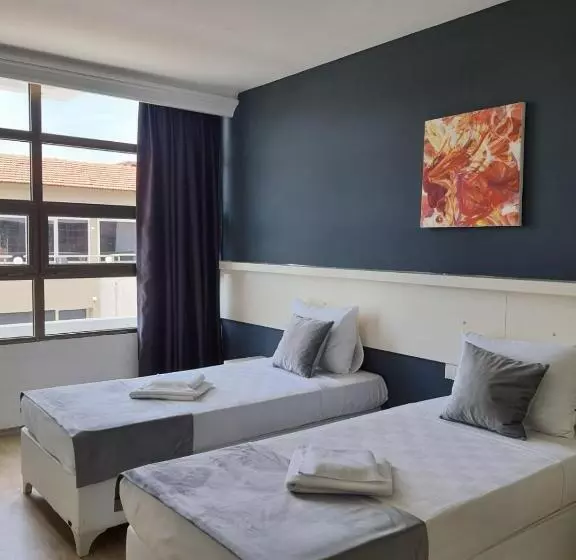 Z Otel