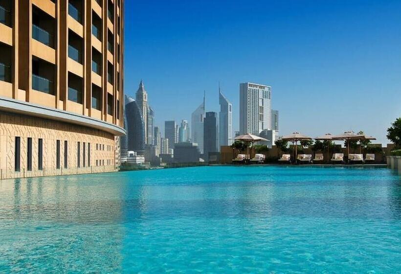 Резиденция Emaar Fashion Avenue – Formerly Address Dubai Mall Four Apple