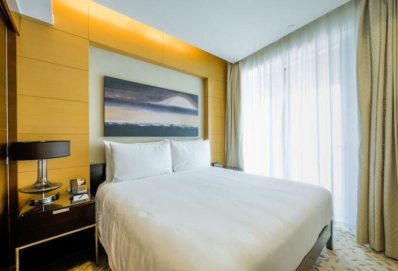 Резиденция Emaar Fashion Avenue – Formerly Address Dubai Mall Four Apple