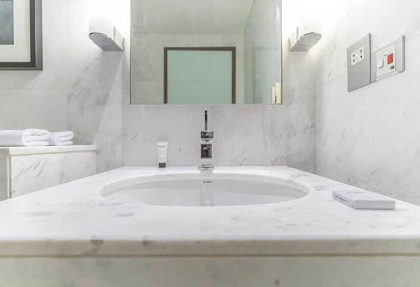 Резиденция Emaar Fashion Avenue – Formerly Address Dubai Mall Four Apple