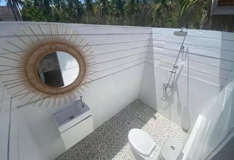هتل Love Coconut Bungalow