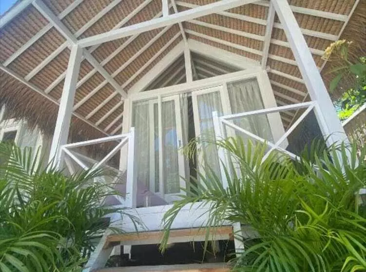 هتل Love Coconut Bungalow
