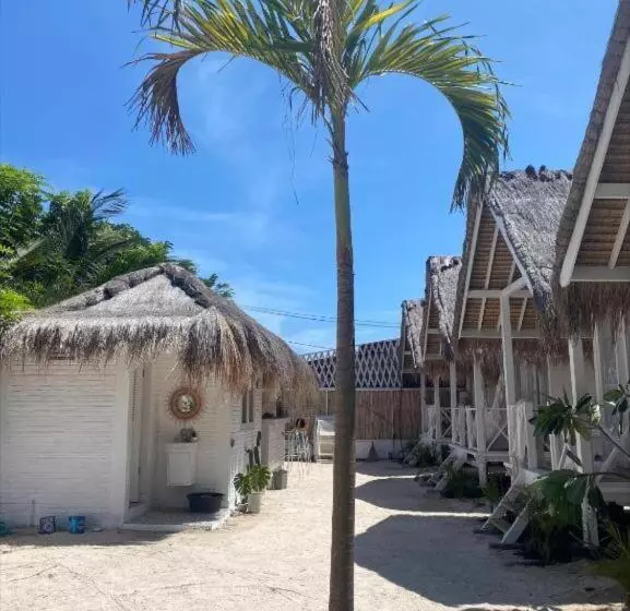 هتل Love Coconut Bungalow