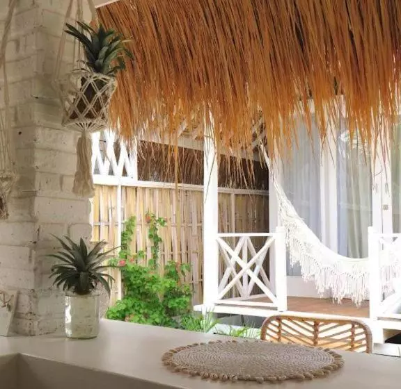 هتل Love Coconut Bungalow