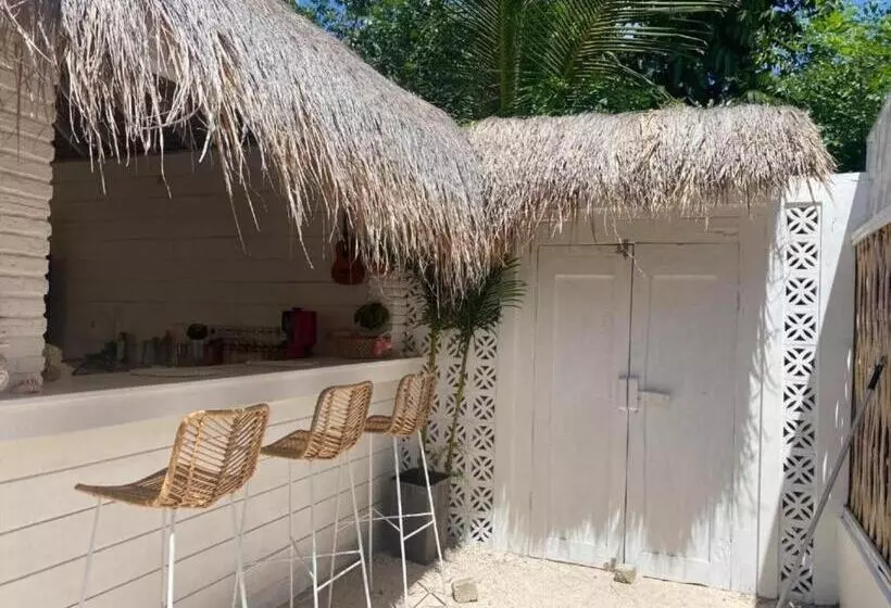 هتل Love Coconut Bungalow