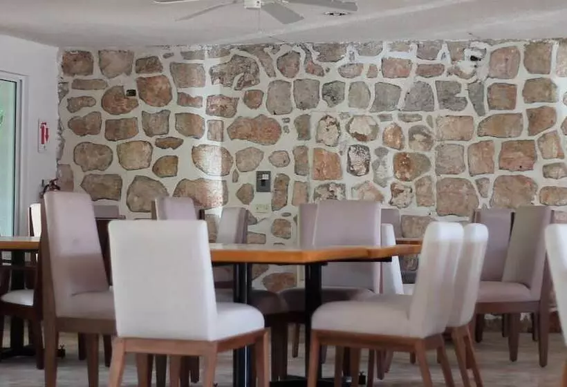 ホテル Puerta Chichen