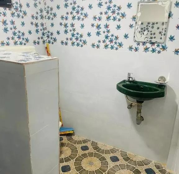 Majatalo Plefton Guest House