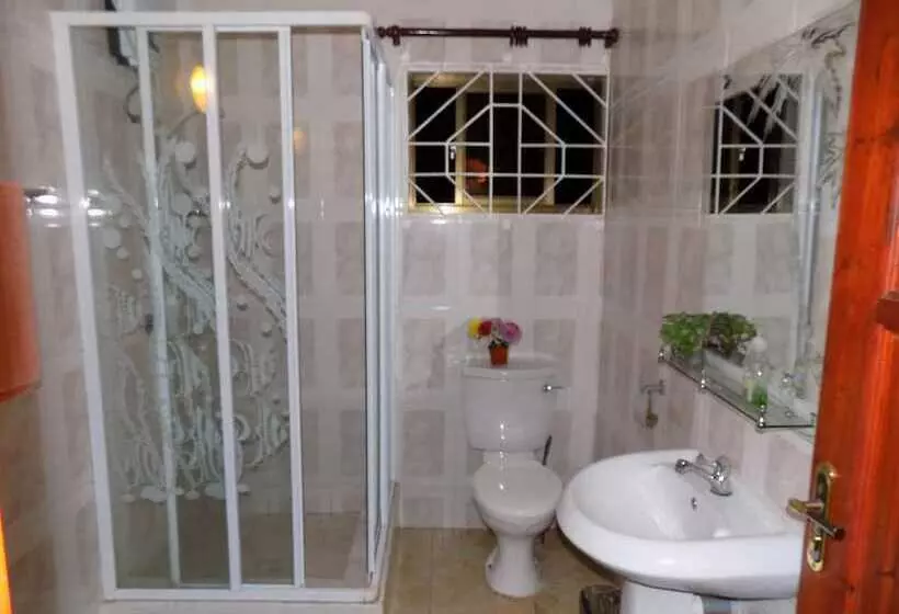 هتل Green Palm Self Catering Apartments And Chalets