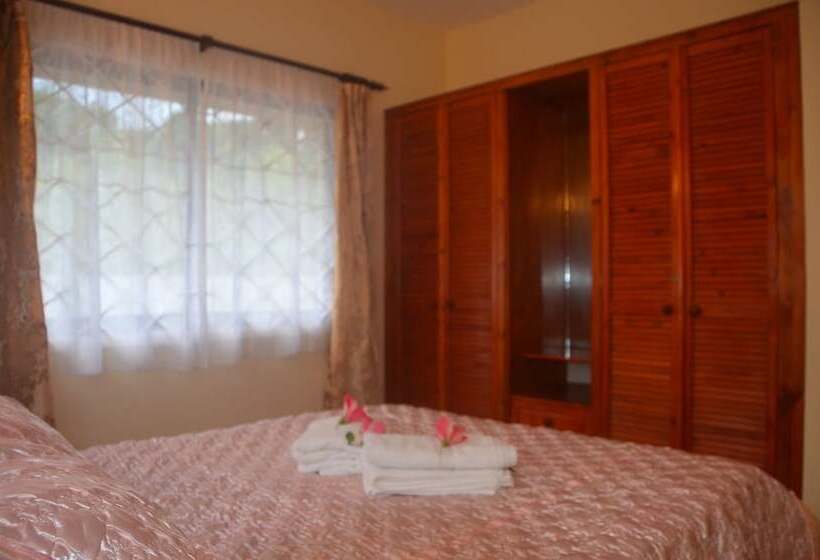 Hotel Green Palm Self Catering Apartments And Chalets