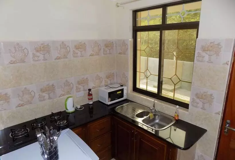 هتل Green Palm Self Catering Apartments And Chalets