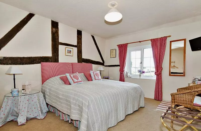 Aamiaismajoitus (B&B) Cleaver Cottage