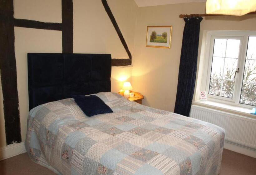 ベッドアンドブレックファースト Cleaver Cottage