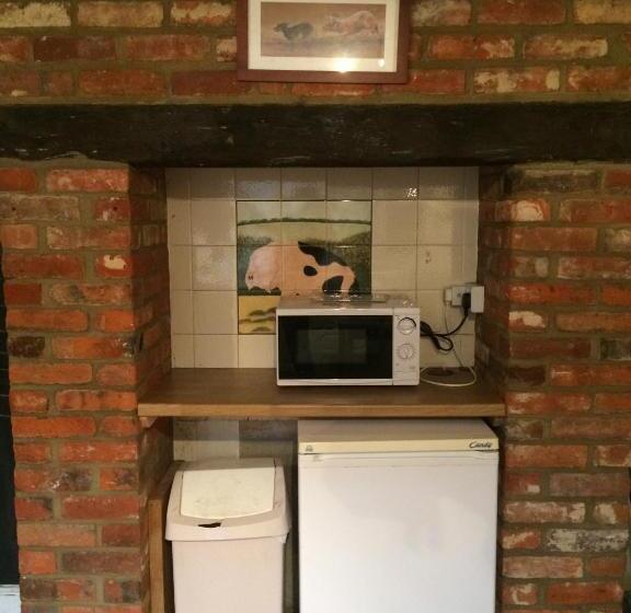 ベッドアンドブレックファースト Cleaver Cottage