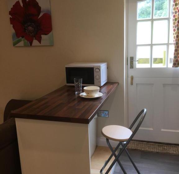 ベッドアンドブレックファースト Cleaver Cottage