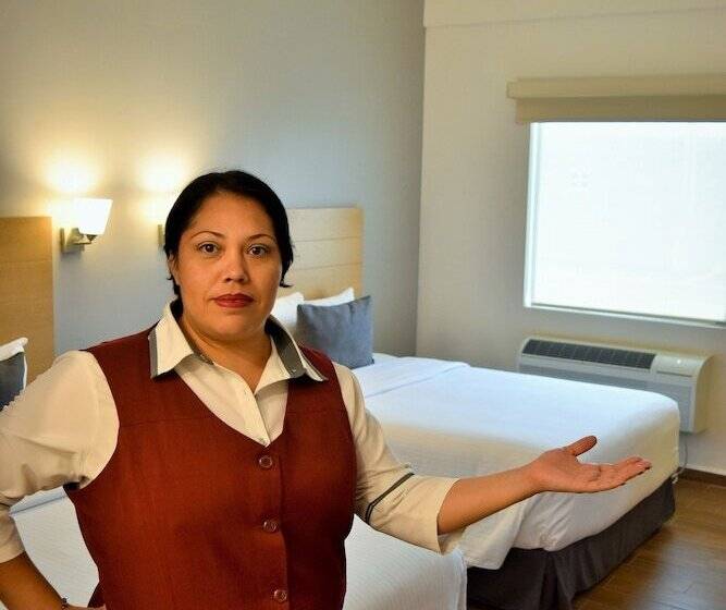 Bluu Hotel Aeropuerto Monclova Frontera