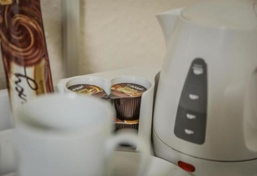 Croxton House Bed And Breakfast