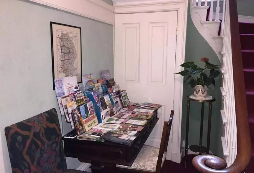 Croxton House Bed And Breakfast