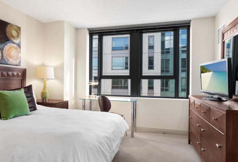 Global Luxury Suites At China Town