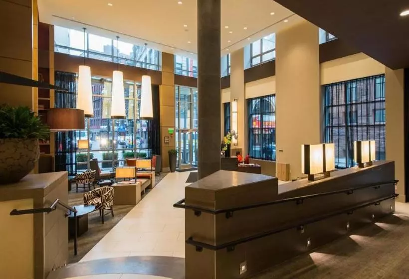 Global Luxury Suites At China Town
