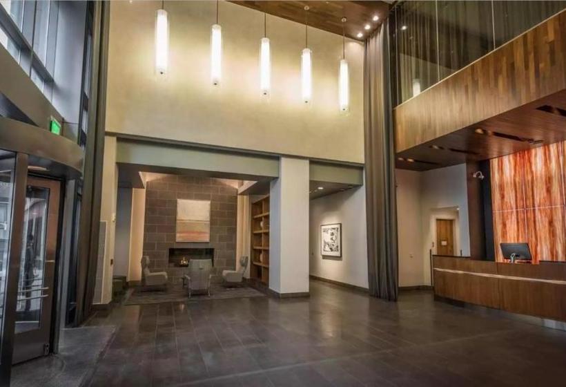 Global Luxury Suites At China Town