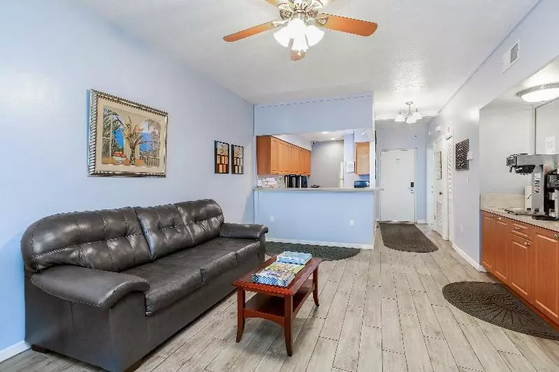 Hotelli Alhambra Villas