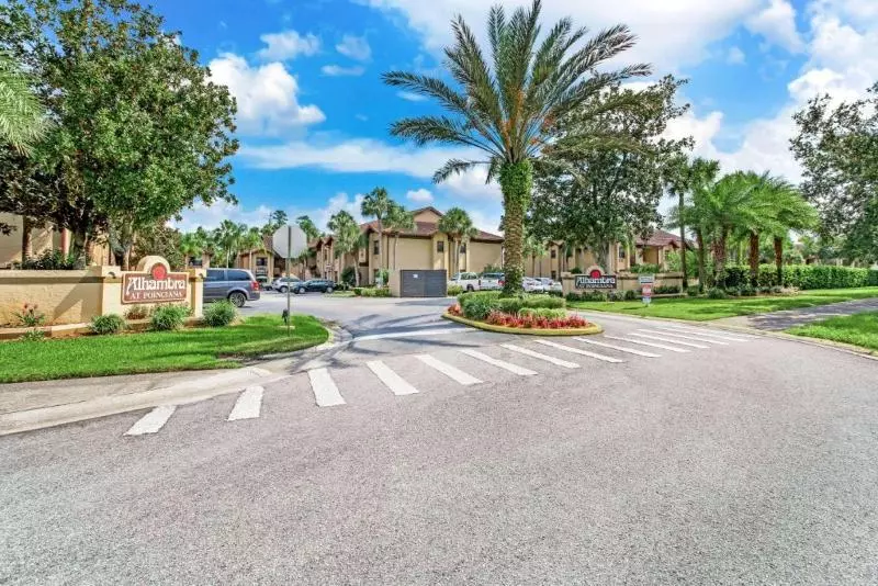 Hotelli Alhambra Villas