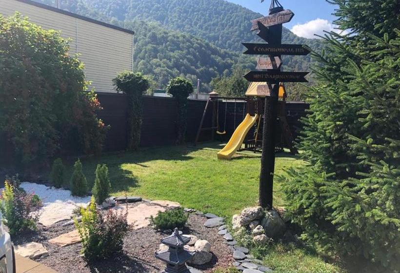 בית מלון כפרי Alpiysky Dvor