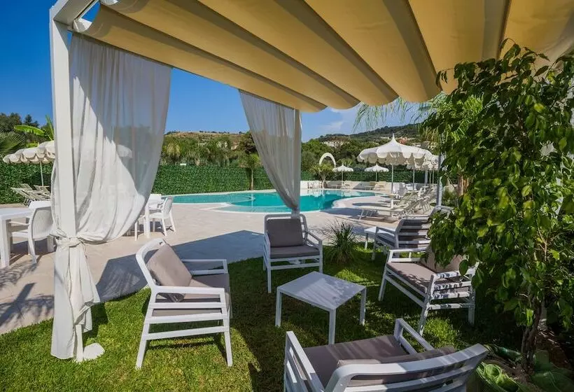 Hotelli Blu Tropical Resort