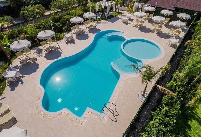 酒店 Blu Tropical Resort