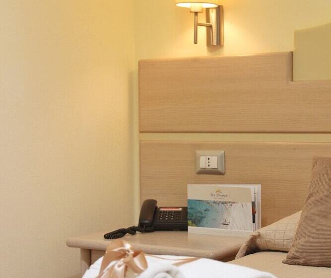 酒店 Blu Tropical Resort