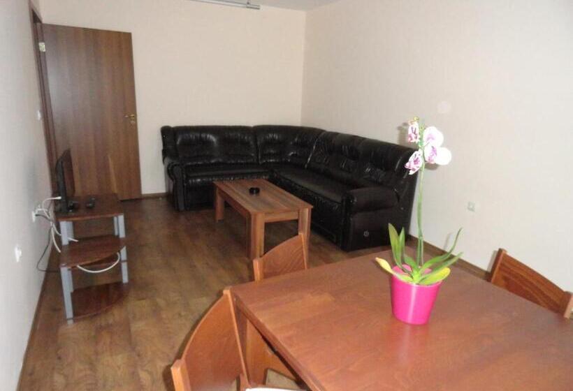 בית מלון כפרי Cantilena Complex