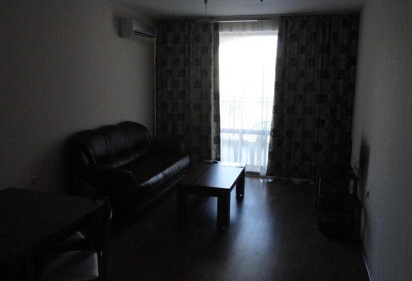 בית מלון כפרי Cantilena Complex