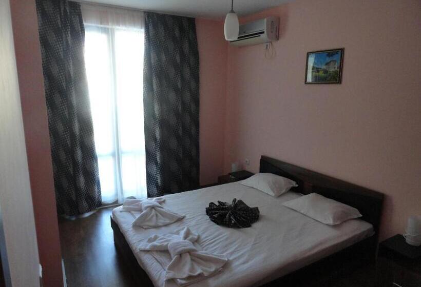 בית מלון כפרי Cantilena Complex