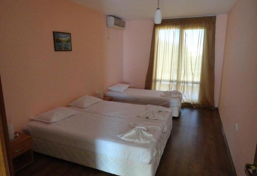 בית מלון כפרי Cantilena Complex