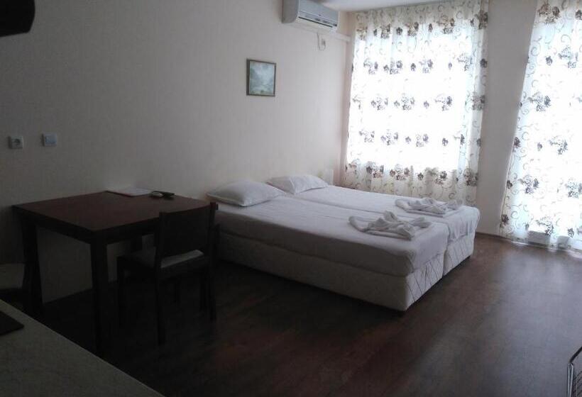 בית מלון כפרי Cantilena Complex