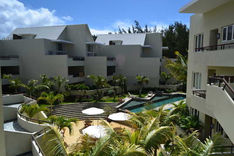 هتل Cape Bay Luxury Beach Apartments