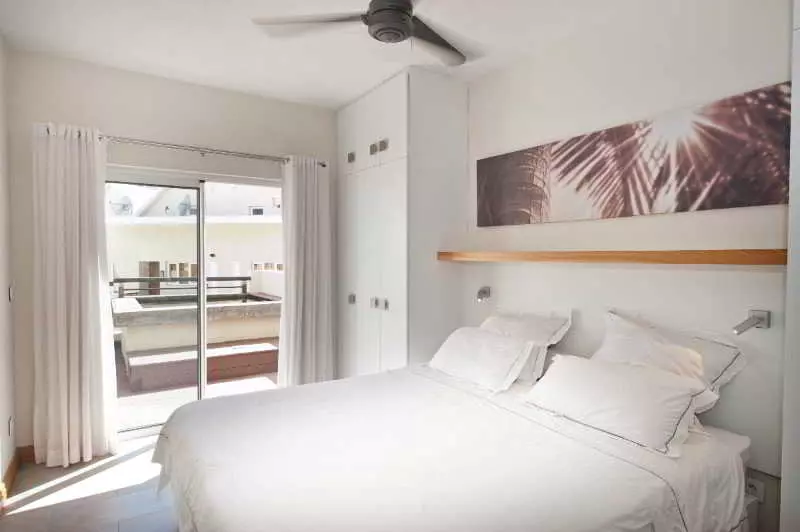 هتل Cape Bay Luxury Beach Apartments