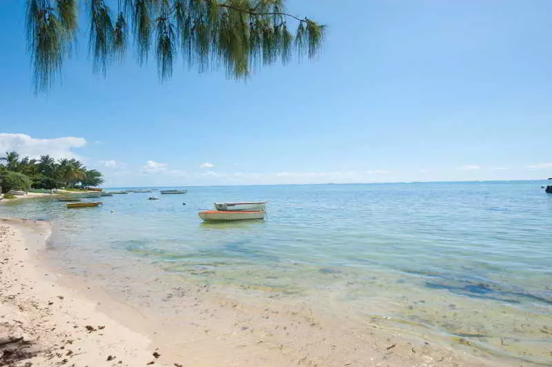 هتل Cape Bay Luxury Beach Apartments