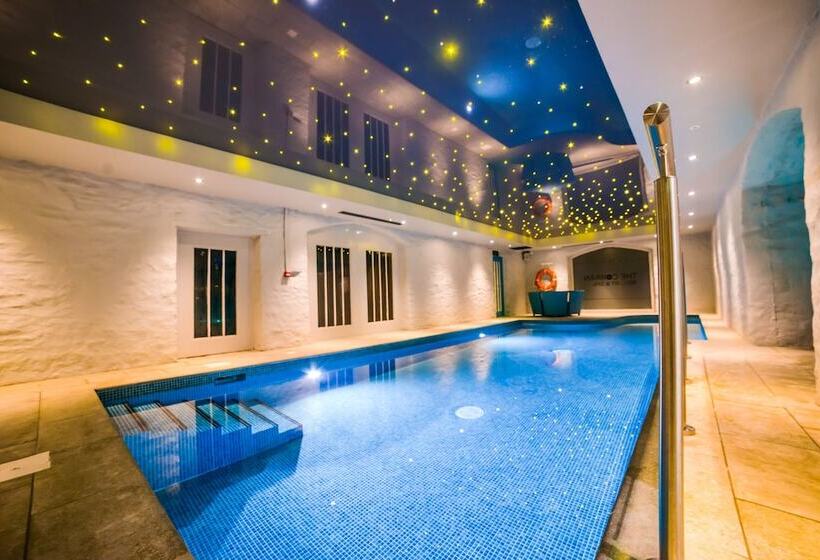 فندق Corran Resort & Spa