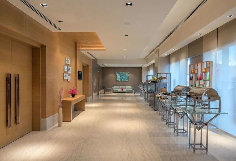 Feathers  A Radha Hotel, Chennai