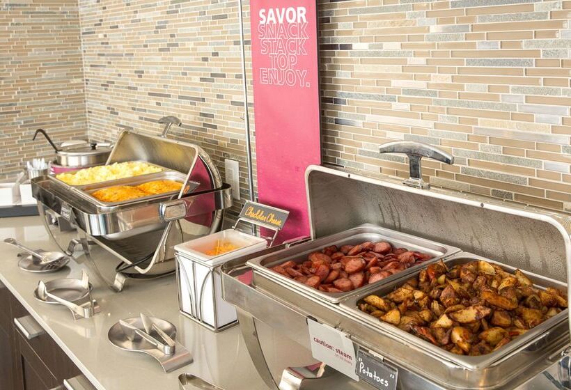 هتل Hampton Inn & Suites Dallas Downtown