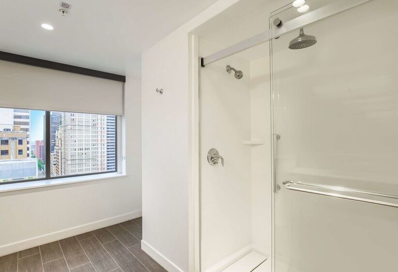 هتل Hampton Inn & Suites Dallas Downtown