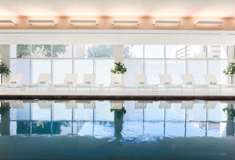 هتل Hampton Inn & Suites Dallas Downtown