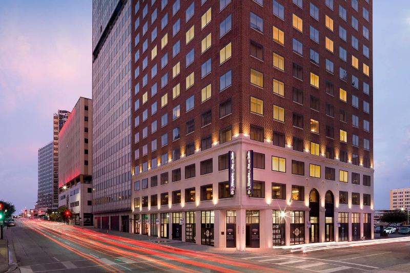 هتل Hampton Inn & Suites Dallas Downtown